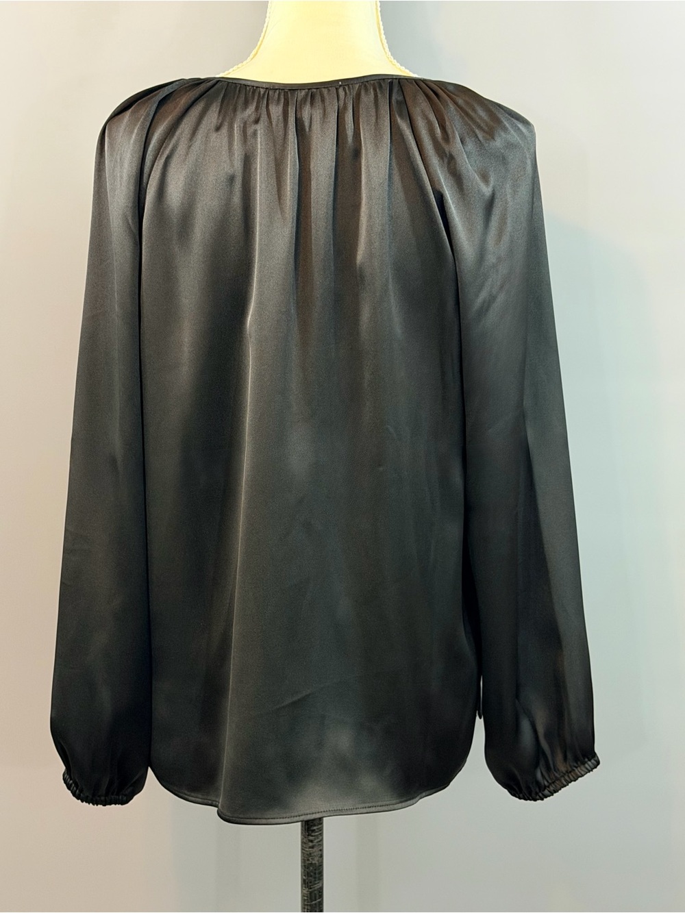 MICHAEL Michael Kors Black Satin Button-Front Blouse NWOT - Picture 6 of 10